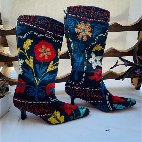 O’ Suzani Boots Turkish Embroidered US 6, EU 37. - Picture 2 of 8